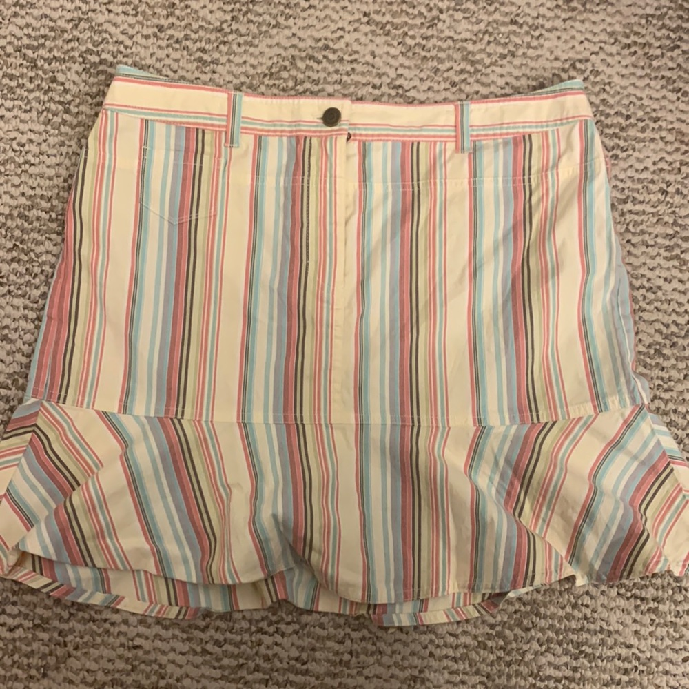 Mini skirt with a flair